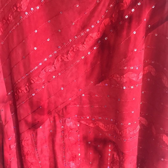 49) DRESS BARN beautifully styled Tank w sequins. - Picture 2 of 7